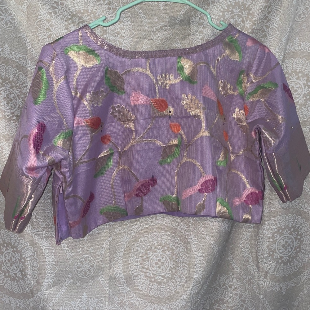 Unique Purple Saree Choli Blouse with Bird Pattern (Saree not included) - Picture 4 of 10